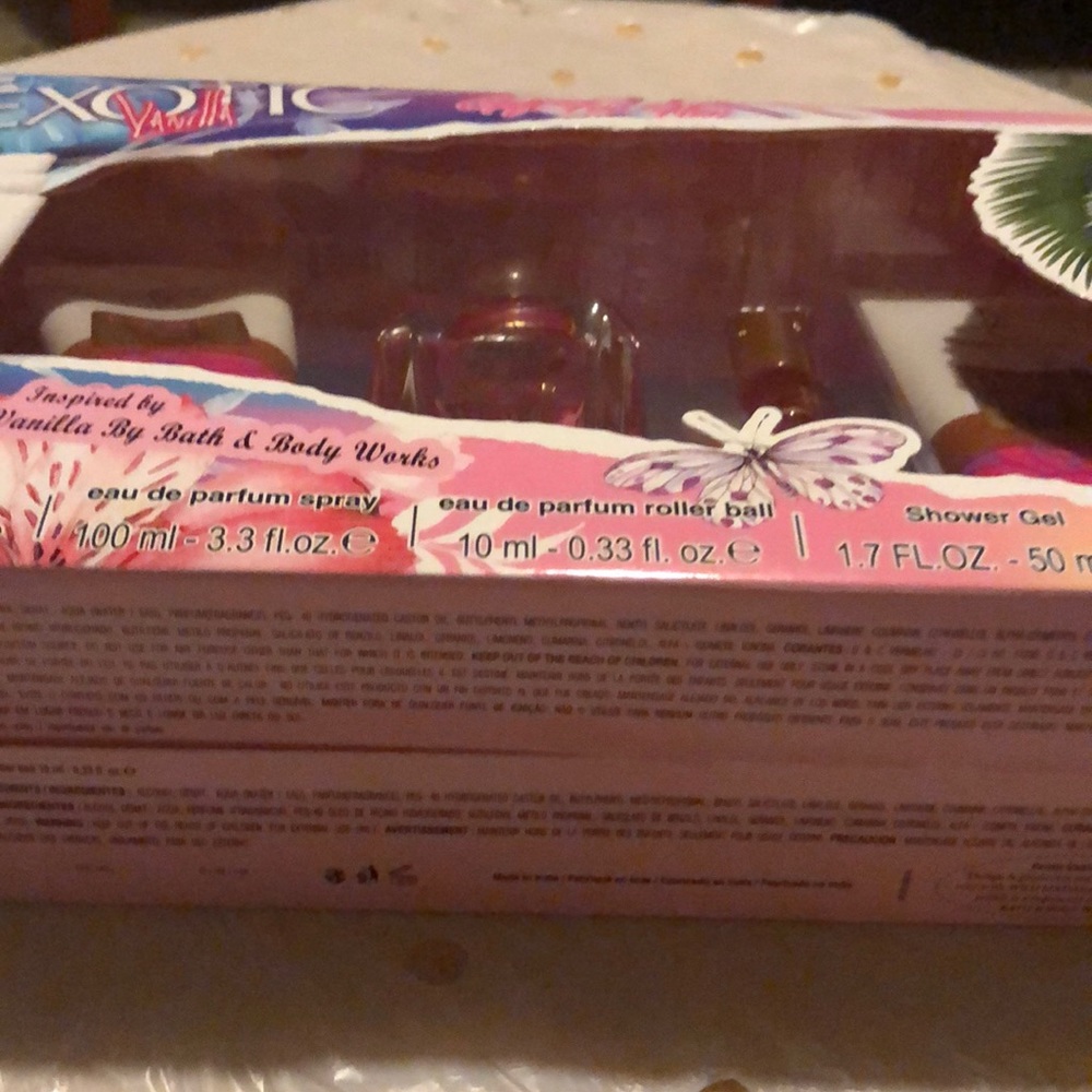 NWT DORALL Collection 4 Piece Gift Set